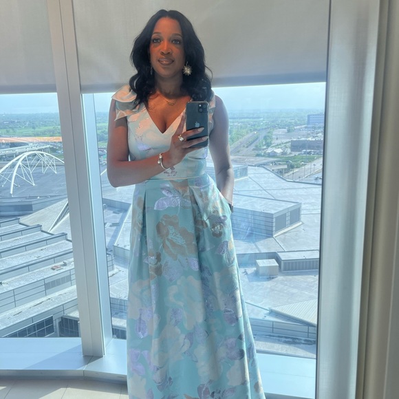 New: Adrianna Papell Embroidered Tulle Maxi Dress - Picture 5 of 7